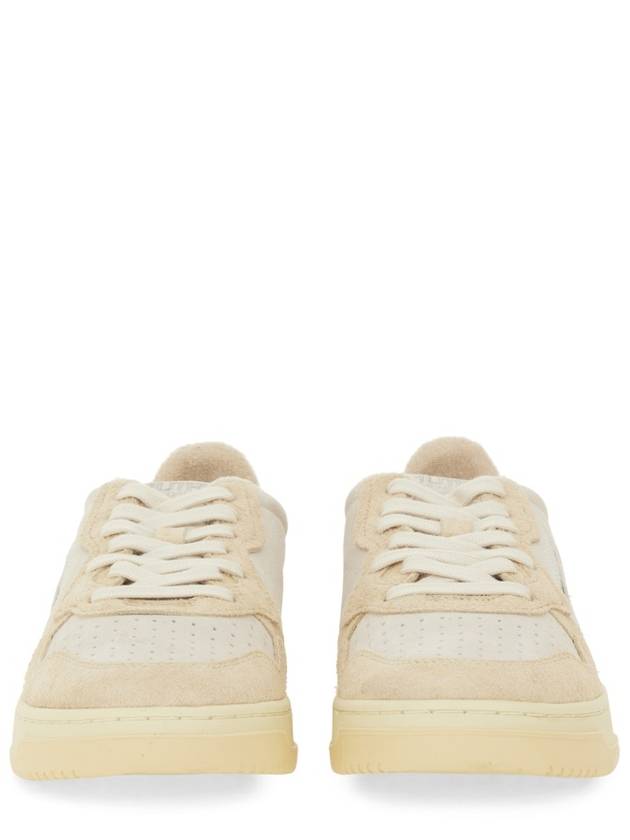 Medalist Logo Patch Low-Top Sneakers Beige - AUTRY - BALAAN 5