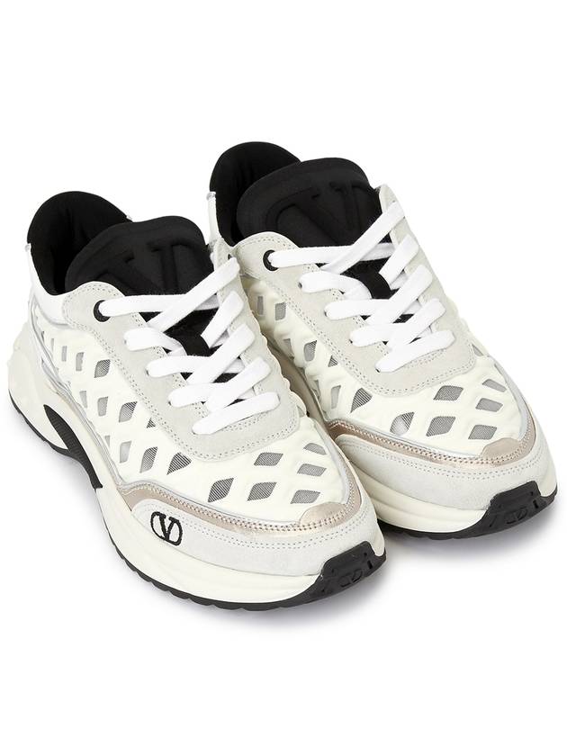 Signature Runner Low Top Sneakers White - VALENTINO - BALAAN 4