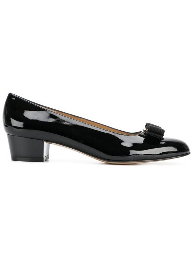 Women's Vara Bow Pumps Black - SALVATORE FERRAGAMO - BALAAN 2