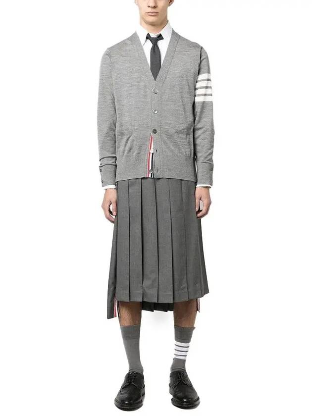 Men's Sustainable Classic Diagonal Wool Cardigan Pale Grey - THOM BROWNE - BALAAN 3