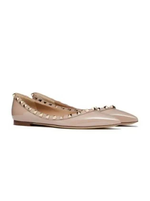 Patent Leather Rockstud Ballerina Beige - VALENTINO - BALAAN 2