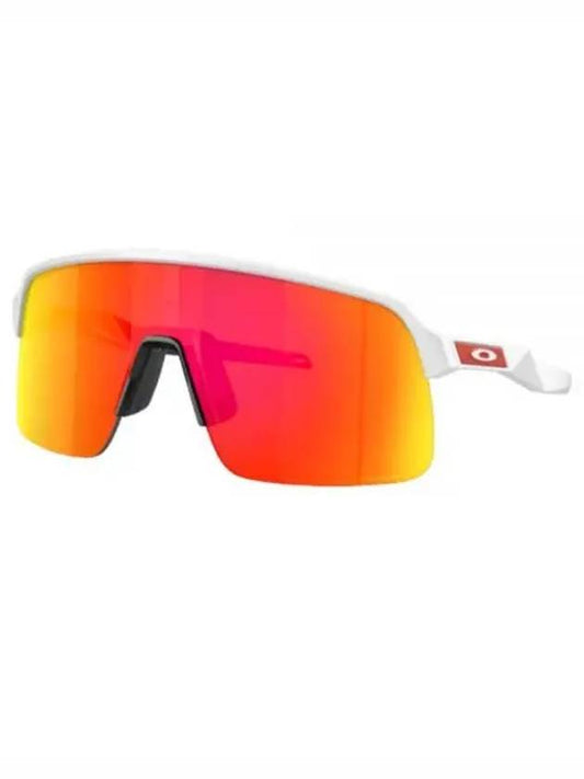 Sutro Lite Matte White Frame Prizm Ruby Lenses OO9463 1839 - OAKLEY - BALAAN 1