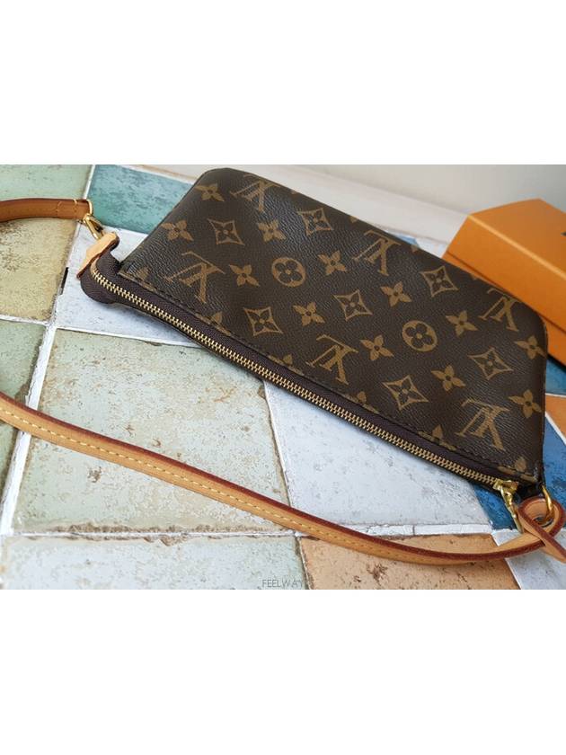 women pouch bag - LOUIS VUITTON - BALAAN 4