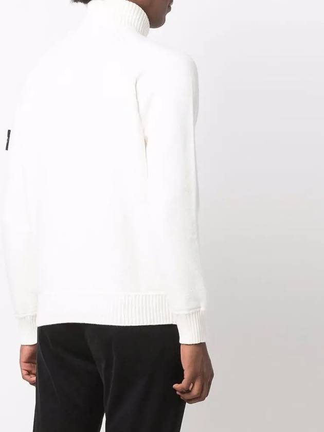 Waffen Patch Cotton Knit Turtleneck Off White - STONE ISLAND - BALAAN 4