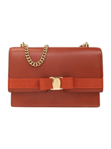 Vara Leather Shoulder Bag Red - SALVATORE FERRAGAMO - BALAAN 1