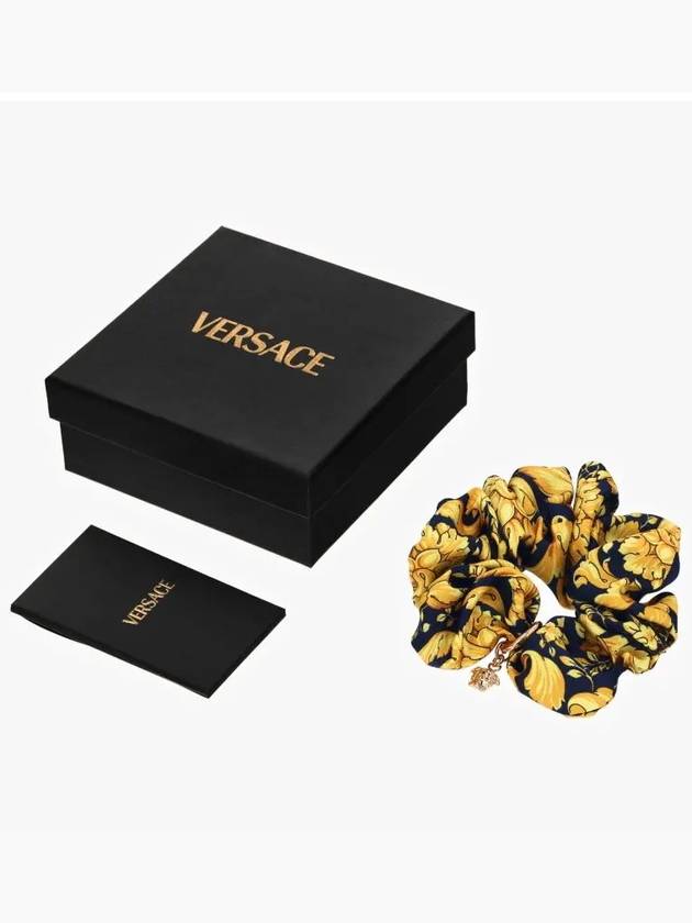 Barocco Print Hair Scrunchie IELA0021A10199 - VERSACE - BALAAN 4