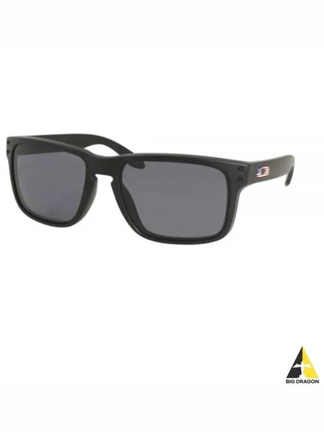 Holbrook Standard Issue USA Flag Collection Matte Black Gray OO9102 E6OO9102 E655 - OAKLEY - BALAAN 1