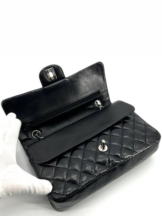 Lambskin classic medium shoulder bag - CHANEL - BALAAN 8