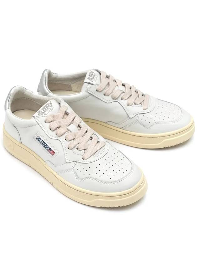 Medalist Leather Metal Silver Tab Low Top Sneakers White - AUTRY - BALAAN 2