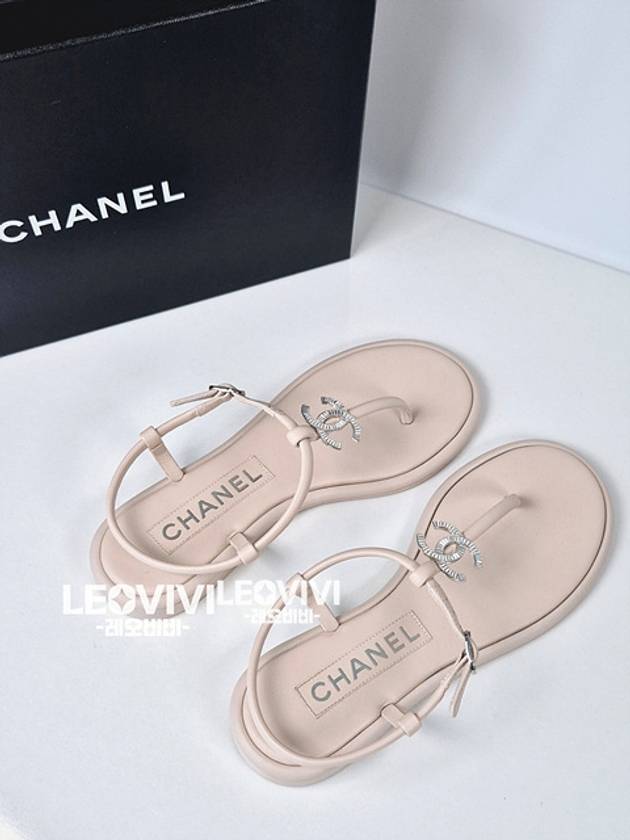 Markdown CC Logo Crystal Strap Sandals Beige 37 5 G39728 - CHANEL - BALAAN 8