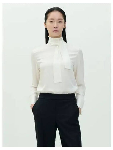 Women s Silk Geomatic Geometric Logo Tie Turtleneck Blouse Shirt Ivory Domestic Product GM0024090547270 - THEORY - BALAAN 1