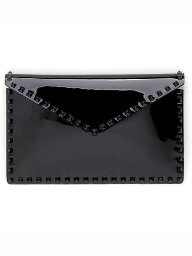 Rockstud Clutch Bag Black - VALENTINO - BALAAN 1