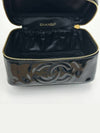 Black enamel 4th division CC logo vanity cosmetic bag 4VCHB28712 - CHANEL - BALAAN 5