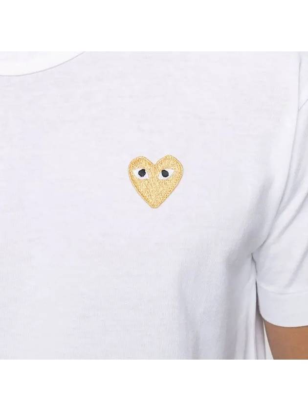 P1T216 Gold Embroidered Heart Logo Short Sleeve TShirt - COMME DES GARCONS PLAY - BALAAN 6