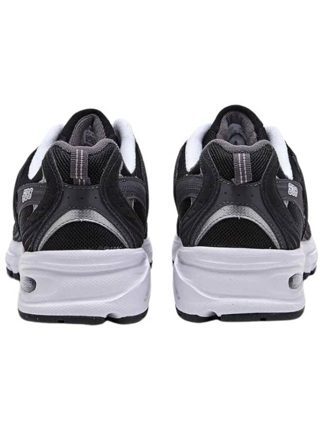 530 Classic Low Top Sneakers Black - NEW BALANCE - BALAAN 5