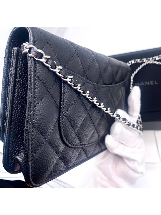 Classic Crossbag On Chain Grained Calfskin & Silver Black - CHANEL - BALAAN 7