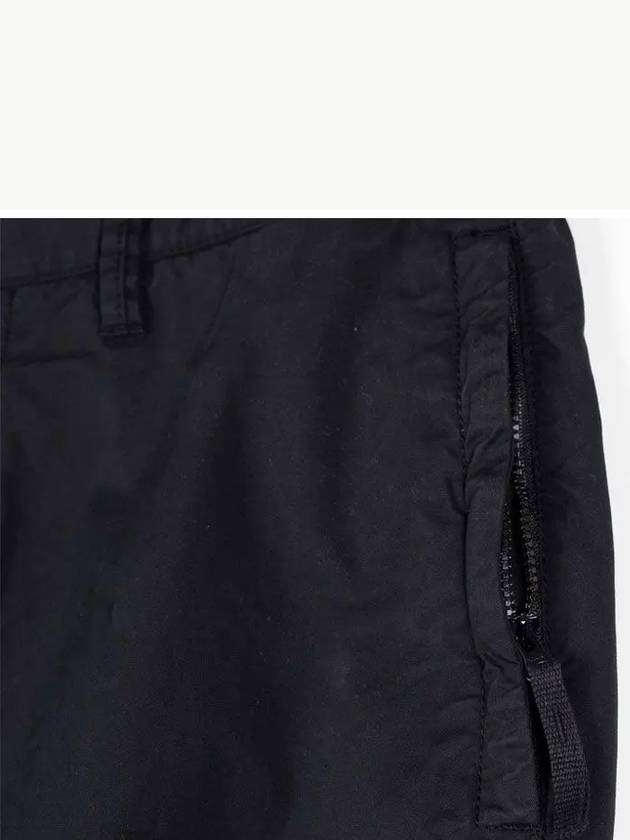 Compass Badge Gabardine Cargo Straight Pants Black - STONE ISLAND - BALAAN 6