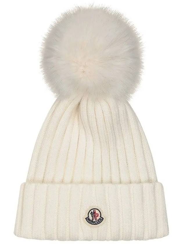 Logo Patch Pom Beanie Ivory 3B000 27 M1131 034 - MONCLER - BALAAN 1