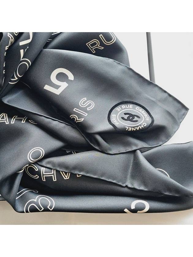 24A Workshop Silk 90x90 Square Scarf Black AAA240 - CHANEL - BALAAN 3