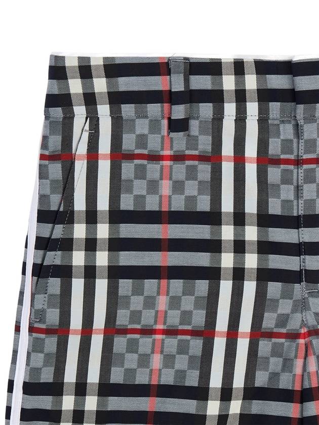 Kids shorts DIZZY CHK 8047434 A6022 Adults can wear - BURBERRY - BALAAN 5