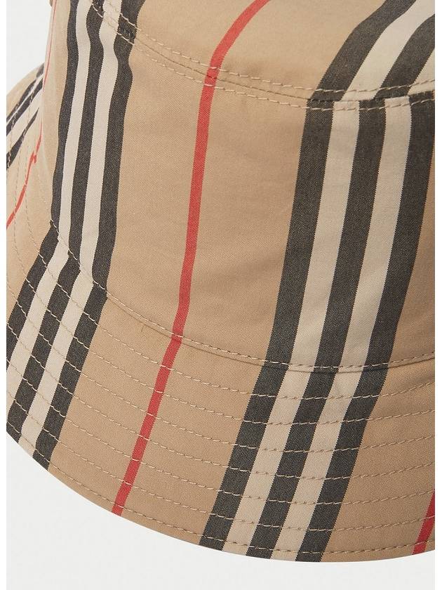 Reversible Icon Stripe Bucket Hat Beige - BURBERRY - BALAAN 4