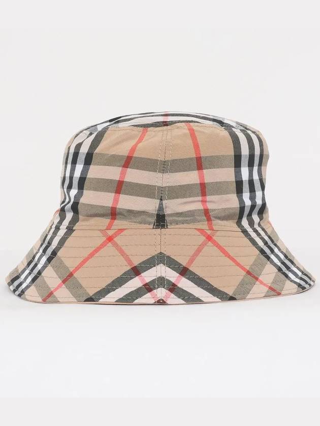 Kids Check Reversible Cotton Blend Bucket Hat Sand - BURBERRY - BALAAN 4