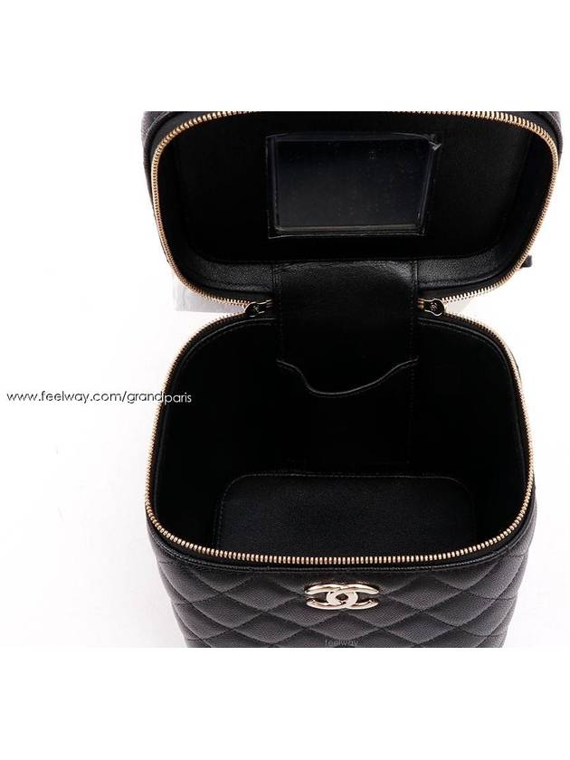 women shoulder bag - CHANEL - BALAAN 5