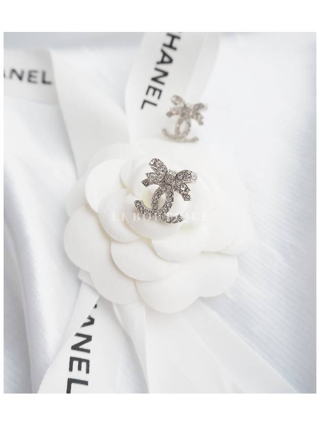 CC logo ribbon crystal earrings ABA922 - CHANEL - BALAAN 8