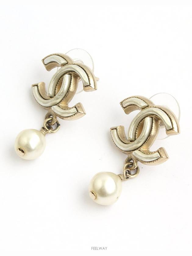 women earrings - CHANEL - BALAAN 2