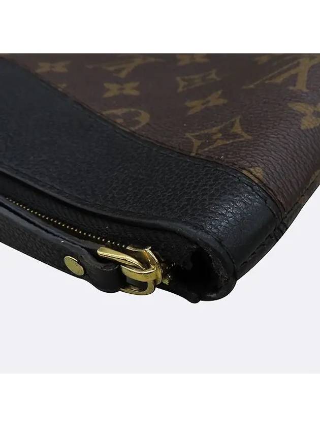 M62048 Monogram Canvas Daily Pouch and Clutch - LOUIS VUITTON - BALAAN 5