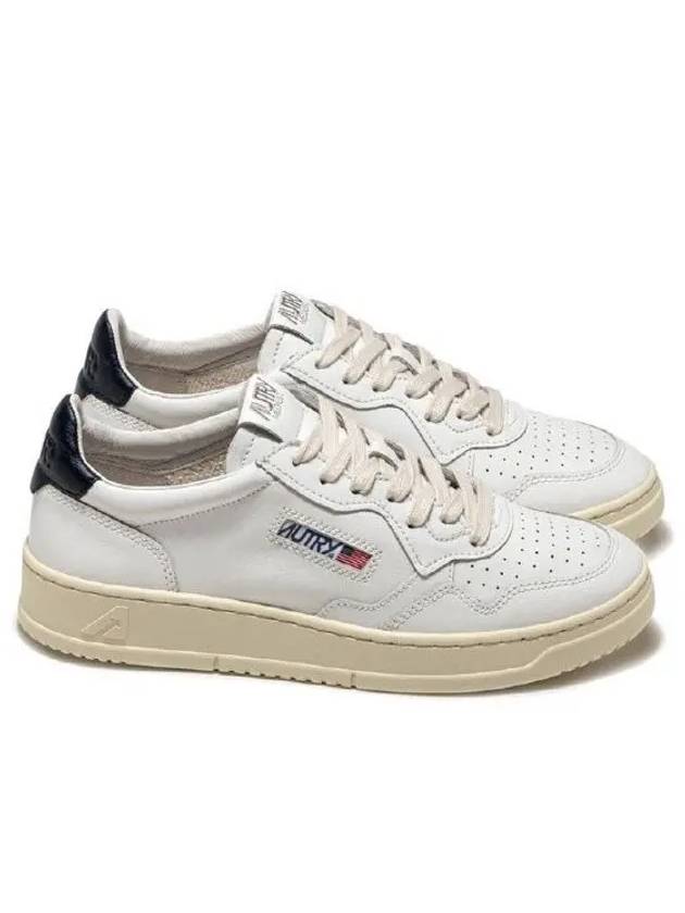 Medalist Low Top Sneakers All White - AUTRY - BALAAN 3