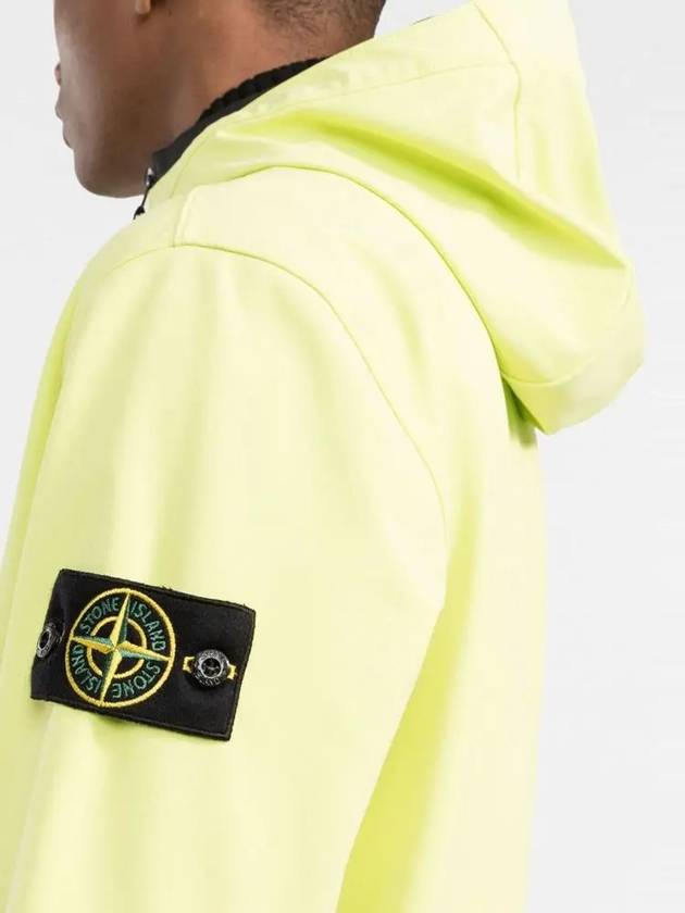 Wappen Patch Soft Shell Hooded Jacket Lemon - STONE ISLAND - BALAAN 5