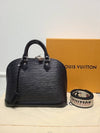 Used luxury goods Lewis It PM Black Epi Alma shoulder bag strap - LOUIS VUITTON - BALAAN 8