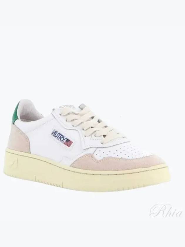 Women's Medalist Suede Lettering Low-Top Sneakers White - AUTRY - BALAAN 2