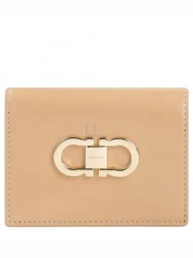 Female 22 0627 LIGHT CAME 0770857 - SALVATORE FERRAGAMO - BALAAN 1