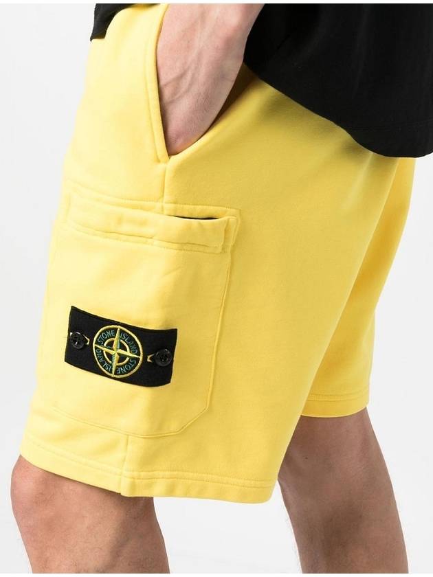 Wappen Patch Pocket Drawstring Shorts Yellow - STONE ISLAND - BALAAN 6