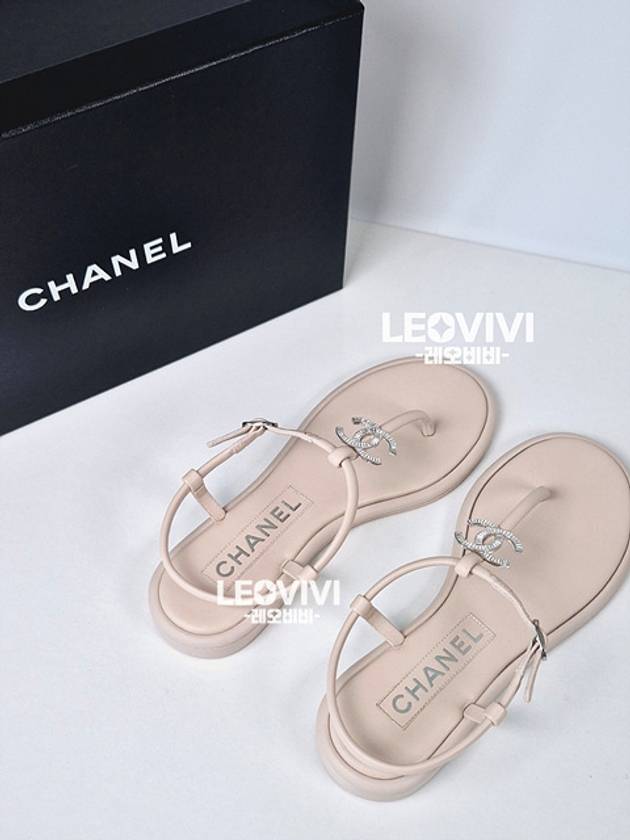 Markdown CC Logo Crystal Strap Sandals Beige 37 5 G39728 - CHANEL - BALAAN 4