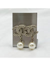 CC Metal Logo Pearl Earrings Gold - CHANEL - BALAAN 6