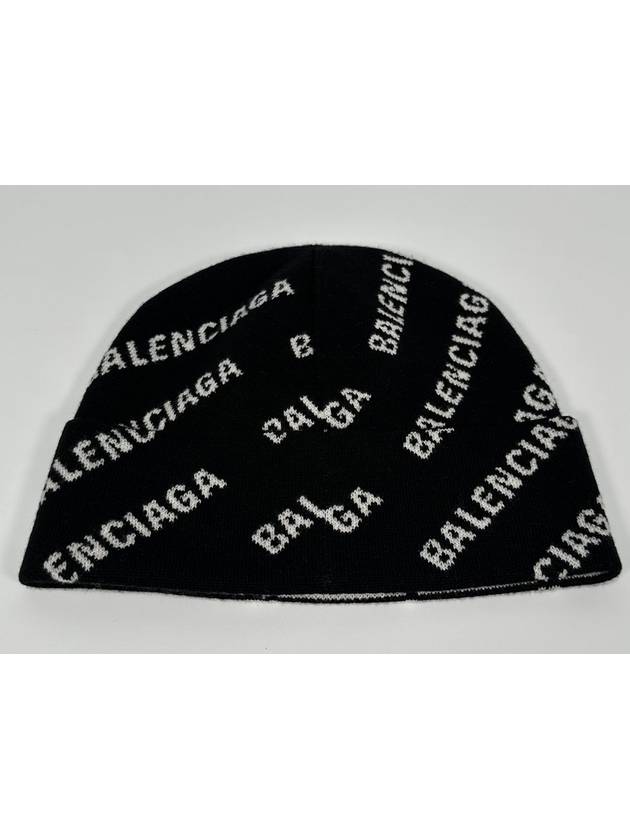 Beanie OS - BALENCIAGA - BALAAN 2