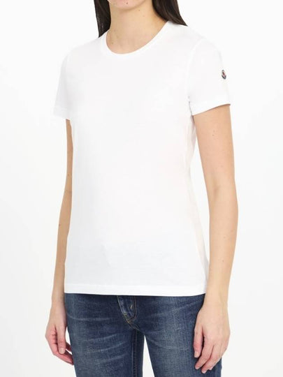 Logo Patch White Women s Short Sleeve T Shirt 8C73200 V8058 - MONCLER - BALAAN 2