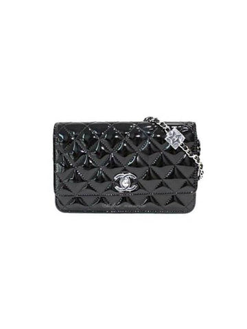 Season Charm Chain WOC Cross Bag Black - CHANEL - BALAAN 1