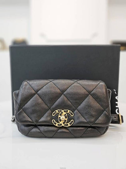 19 Belt Bag Gold Black 29th AS1163 - CHANEL - BALAAN 2