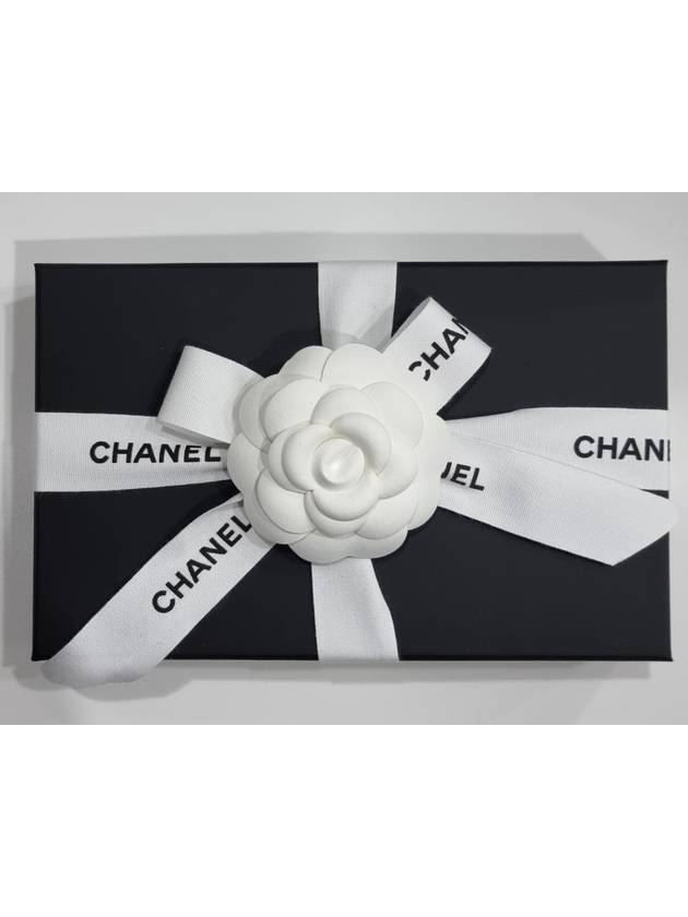 Classic Flap Wallet Grained Calfskin & Silver Black - CHANEL - BALAAN 11