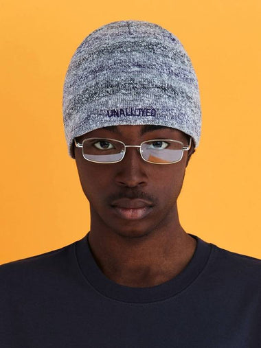 gradient stripe beanie gray - UNALLOYED - BALAAN 1