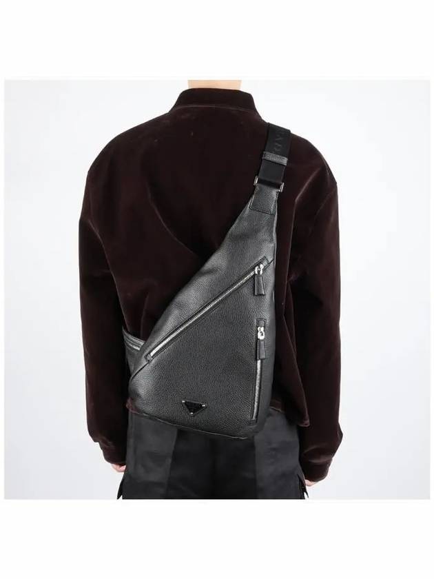 Leather Messenger Bag Black - PRADA - BALAAN 3