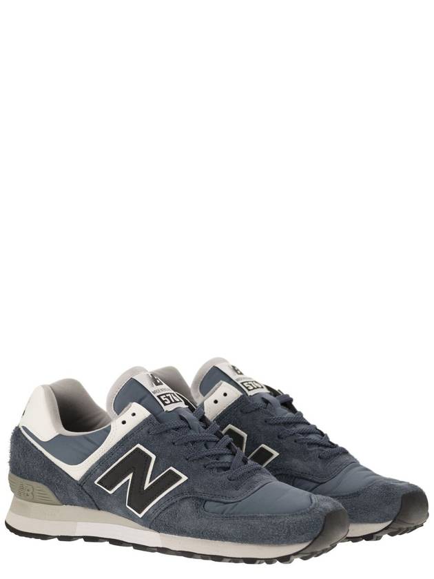 576 - Sneakers - NEW BALANCE - BALAAN 4