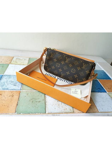 women pouch bag - LOUIS VUITTON - BALAAN 1