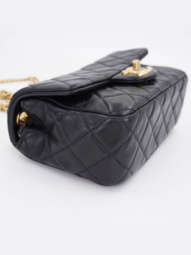 Women s Classic Season Flap Bag Mini - CHANEL - BALAAN 14