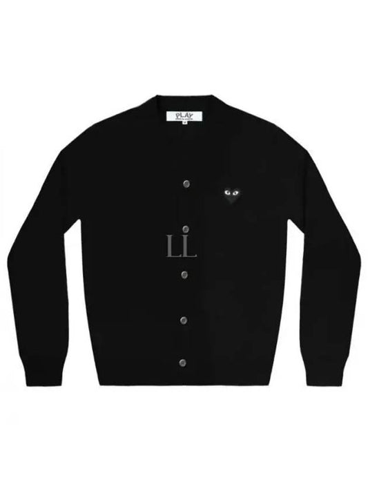 Play Men's Black Heart Wappen Wool Cardigan Black - COMME DES GARCONS - BALAAN 2