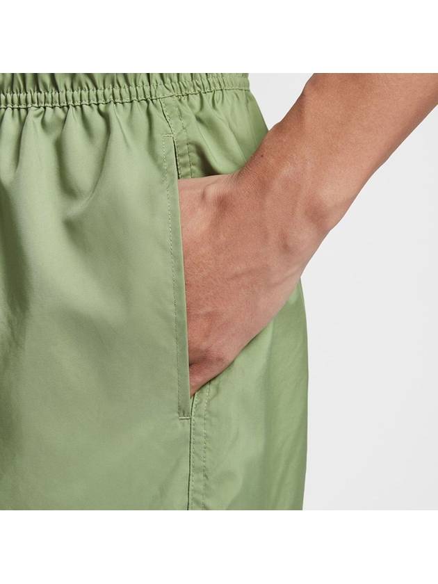 Club Woven Flow Shorts Oil Green - NIKE - BALAAN 6